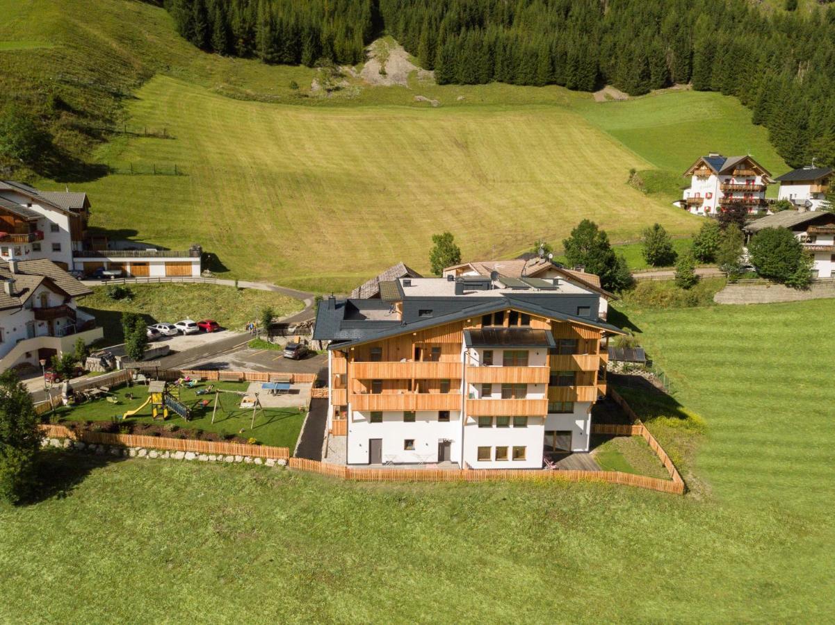 Declara B&B And Apartaments Colfosco Eksteriør bilde